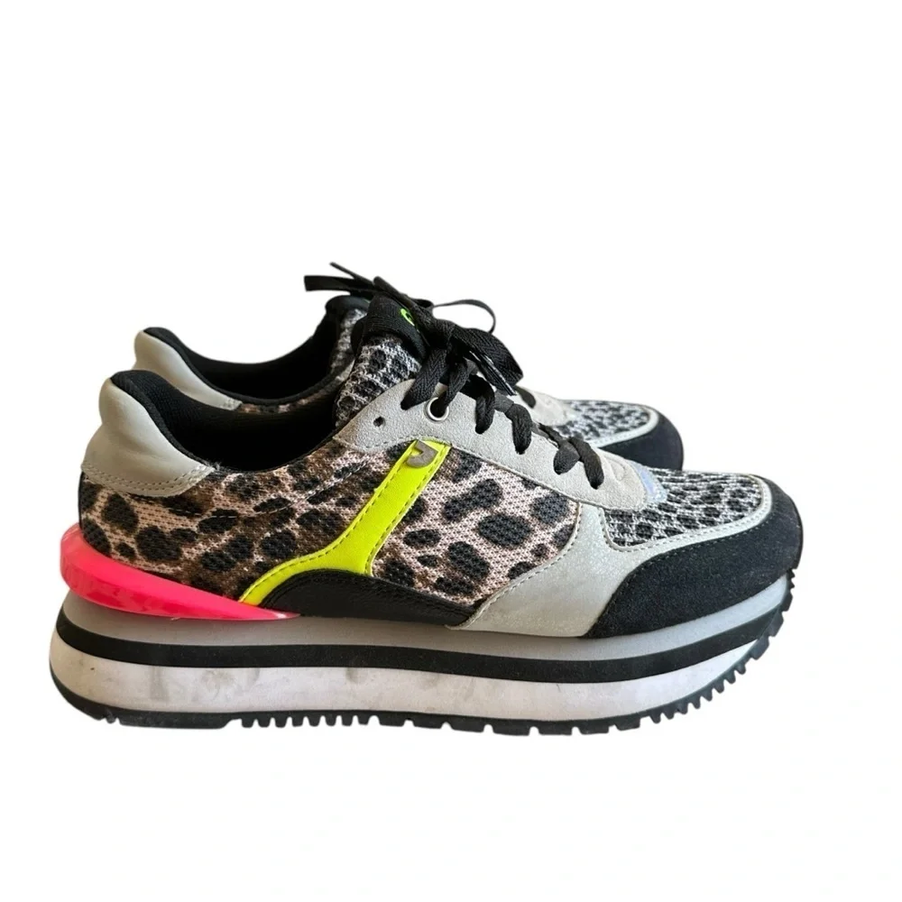Gioseppo Women's Leopard Print Sneakers Size 8.5
